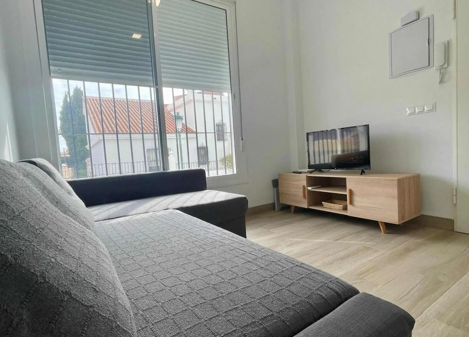 Shr064 Apartamento De 2 Habitaciones Con Piscina Nerja Spanien